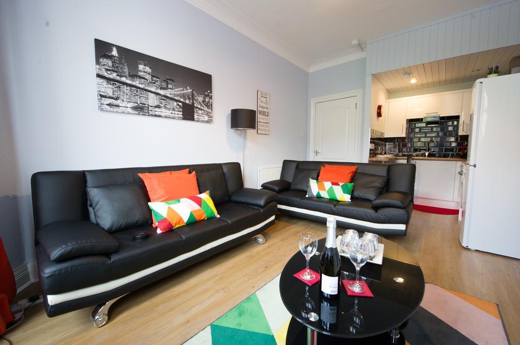 Premier - Crathie View Apartment Glasgow Exterior photo